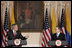 El Presidente George W. Bush y el Presidente Álvaro Uribe se dirigen a la prensa el domingo, 11 de marzo de 2007 en Bogotá, Colombia. Foto de Paul Morse de la Casa Blanca.