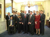 Bob Woodward, The Washington Post, with the 2002-2003 class and staff. 