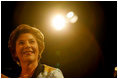 Laura Bush delivers remarks during her visit to Chipman Middle School in Alameda, Calif., April 28, 2005.