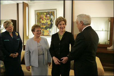 Laura Bush talks with, from left, Sheila Kurtzer, wife of U.S. Ambassador to Israel Daniel Kurtzer, Gila Katsav, wife of the Israeli president, and Israeli President Moshe Katsav at the president’s residence in Jerusalem, Sunday, May 22, 2005.