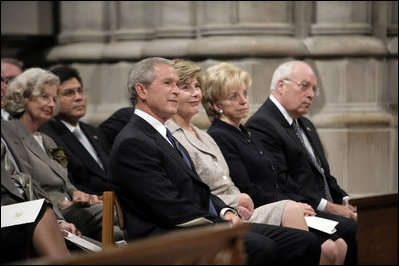 President George W. Bush, Laura Bush, Lynne Cheney and Vice President Cheney attend the National Day of Prayer and Remembrance Service at the Washington National Cathedral in Washington, D.C., Friday, Sept. 16, 2005.