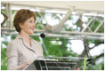 Mrs. Laura Bush addresses the 2006 graduating class during the commencement ceremonies at Vanderbilt University in Nashville, Tenn., Thursday, May 11, 2006.