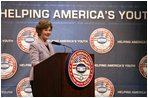 Laura Bush visits Washington Middle School in Washington, D.C. with actress Emma Roberts, Tuesday, May 29, 2007.