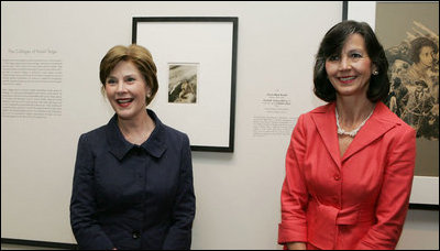 Mrs. Laura Bush and Mrs. Náda P. Simonyi, wife of Hungarian Ambassador András Simonyi, talk to members of the media after they viewed photographs Wednesday, Aug. 1, 2007, at the National Gallery of Art exhibit, FOTO: Modernity in Central Europe, 1918-1945.