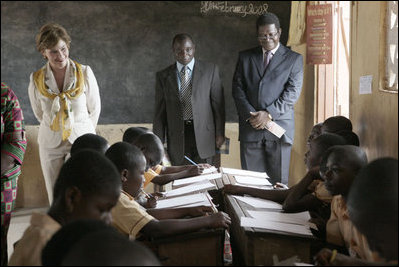 Mrs. Laura Bush visits with students in their classroom Wednesday, Feb. 20, 2008, at the Mallam D/A/ Primary School in Accra, Ghana.