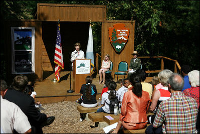 Mrs. Laura Bush addresses her remarks Monday, July 28, 2008, during a visit to the Carl Sandburg Home National Historic Site in Flat Rock, N.C., announcing a $50,000 grant to benefit the Junior Ranger program at the historic site.