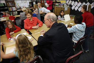 Mrs. Laura Bush, joined by Kansas U.S. Senator Pat Roberts, visits with students Tuesday, March 25, 2008, at the Rolling Ridge Elementary School in Olathe, Kansas. Mrs. Bush honored the school and students for their exceptional volunteer work.