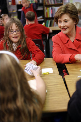 Mrs. Laura Bush meets with students at the Rolling Ridge Elementary School Tuesday, March 25, 2008, in Olathe, Kansas, where Mrs. Bush honored the school and students for their amazing efforts to volunteer and help others.