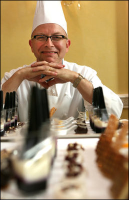 WhitNitte House Executive Pastry Chef William Yosses shows off some of the unique items he created for the 2008 Cooper-Hewitt National Design Awards on July 14, 2008 at the White House.