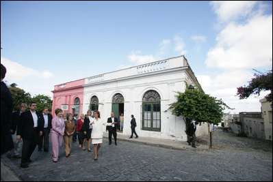 Mrs. Laura Bush tours Colonia del Sacramento with Maria Auxiliadora Delgado de Vazquez, wife of the President of Uruguay in Colonia, Uruguay, Saturday, March 10, 2007. White House photo by Shealah Craighead