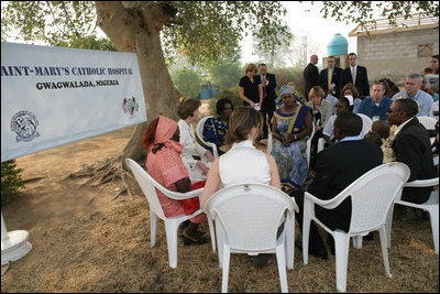 Laura Bush and her daughter, Barbara Bush meet with patients and staff at St. Mary's Hospital in Gwagwalada, Nigeria, Wednesday, Jan. 18, 2006.