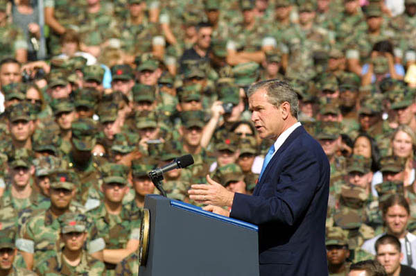 President George W. Bush speaks to Marines at Camp Pendelton, CA Tuesday May 29, 2001 about enregy conservation. WHITE HOUSE PHOTO BY PAUL MORSE