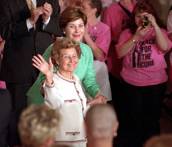 First Lady Laura Bush introduces her mother, Jenna Welch, during the Race For Cure Survivors event at the White House Friday, June 1. WHITE HOUSE PHOTO BY TARA ENGBERG