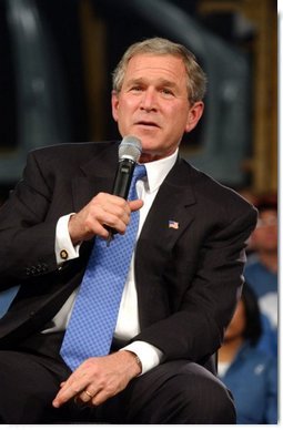 President George W. Bush discusses jobs and the economy with employers and employees at BMW Manufacturing Corporation in Greer, S.C., Monday, Nov. 10, 2003.  White House photo by Tina Hager