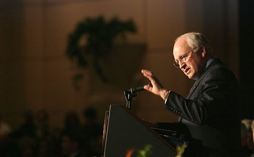 Vice President Dick Cheney talks about the war on terror to the Los Angeles World Affairs Council in Los Angeles, Calif., Jan. 14, 2004. White House photo by David Bohrer