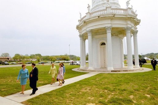 Laura Bush tours the Louisville Water Tower in Louisville, Ky., April 20, 2004. White House photo by Tina Hager