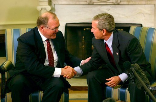 President George W. Bush meets with Swedish Prime Minister Goran Persson in the Oval Office Wednesday, April 28, 2004. White House photo by Paul Morse.