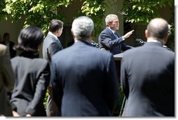 President George W. Bush and His Majesty King Abdullah Bin Al Hussein of Jordan hold a joint press conference in the Rose Garden Thursday, May 6, 2004.   White House photo by Paul Morse