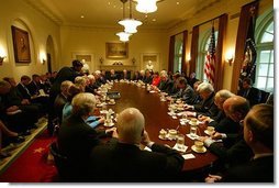 President George W. Bush hosts a bipartisan meeting with Members of the House and Senate in the Cabinet Room Wednesday, Sept. 8, 2004.  White House photo by Tina Hager