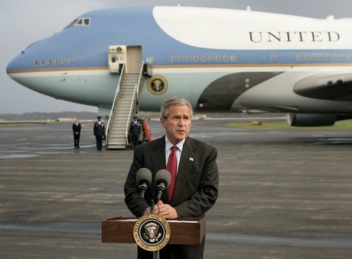 President George W. Bush delivers a statement to the media in front of Air Force One at Toledo, Ohio Express Airport, Friday, Oct. 29, 2004. White House photo by Eric Draper