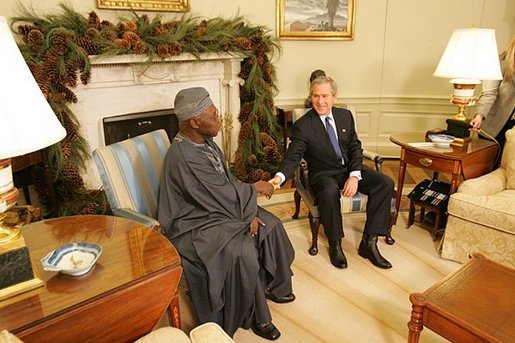 President George W. Bush meets with Nigerian President Olusegun Obasanjo in the Oval Office Thursday, Dec. 02, 2004.