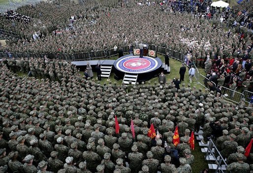 President George W. Bush delivers remarks to nearly 7,000 military personnel and families at Marine Corps Base Camp Pendleton, Calif., Tuesday, Dec. 7, 2004.White House photo by Eric Draper