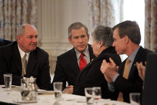 President George W. Bush talks with Governor Ruth Ann Minner, D-Del., during a meeting with the National Governors Association at the White House Monday, Feb. 28, 2005. White House photo by Eric Draper