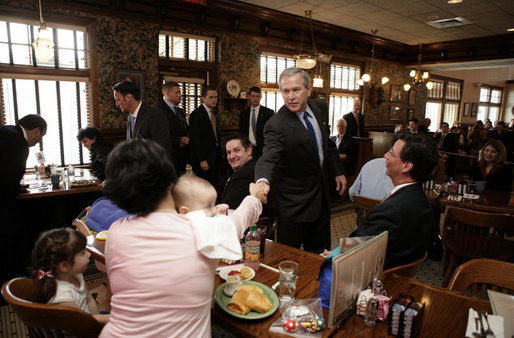 President George W. Bush greets patrons at a coffee shop in Mentor, Ohio, April 15, 2005. White House photo by Paul Morse