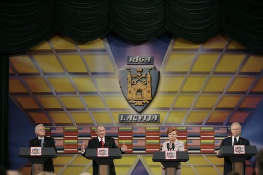 p44813-441 President George W. Bush Baltic leaders hold a joint press conference Saturday, May 7, 2005, in Riga, Latvia. Pictured with President Bush are, from left, President Valdas Adamkus of Lithuania, President Vaira Vike-Freiberga of Latvia and President Arnold Ruutel of Estonia. White House photo by Eric Draper