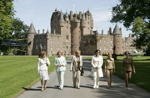 Spouses of G8 leaders leave Glamis Castle in Auchterarder, Scotland, Thursday, July 7, 2005. With Mrs. Bush are, from left: Margarida Sousa Uva of Portugal; Sheila Martin of Canada; Lyudmila Putina of Russia; Cherie Blair of England, and Doris Schroeder-Koepf of Germany. White House photo by Krisanne Johnson