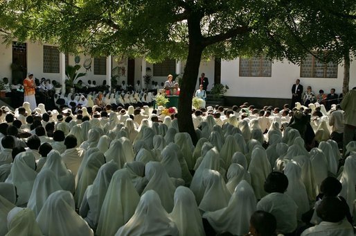 Laura Bush delivers remarks at the Kiembesamaki Teacher Training School in Zanzibar, Tanzania, Thursday, July 14, 2005. White House photo by Krisanne Johnson