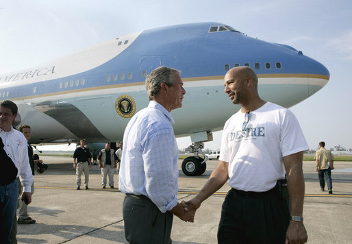 President George W. Bush says goodbye to New Orleans Mayor Ray Nagin Friday, Sept. 2, 2005, before boarding Air Force One for the return trip to Washington D.C., after spending the day touring the Gulf Coast and those areas left devastated by Hurricane Katrina. White House photo by Eric Draper