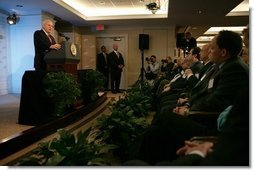 Vice President Dick Cheney delivers his remarks on the war on terror, arguing against a withdrawl from Iraq, during a speech, Monday Nov. 21, 2005, to the American Enterprise Institute.  White House photo by David Bohrer