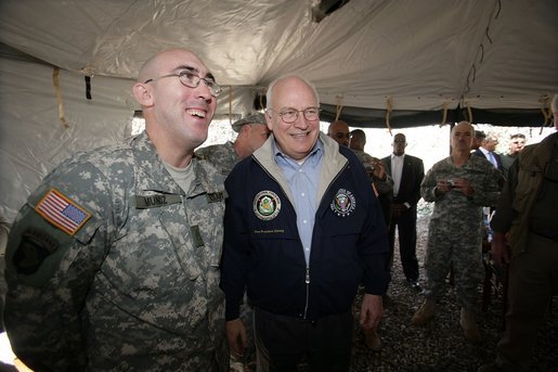 Vice President Dick Cheney has lunch with US and Iraqi troops at the 9th Mechanized Infantry Division Headquarters, a training facility for Iraqi troops, Sunday Dec 18, 2005. White House photo by David Bohrer