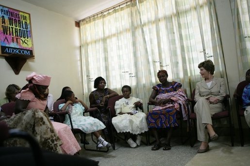 Mrs. Laura Bush visits with patients, their family members and staff at the Korle-Bu Treatment Center Tuesday, Jan. 17, 2006 in Accra, Ghana. White House photo by Shealah Craighead