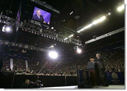 President George W. Bush discusses the War on Terror with a crowd of about 9,000 people at Kansas State University in Manhattan, Kan., Monday, Jan. 23, 2006. White House photo by Eric Draper