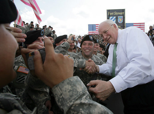 Vice President Dick Cheney shakes hands and poses for photographs with soldiers from the Army’s 3rd Infantry Division during a rally at Fort Stewart, Ga., Friday, July 21, 2006. White House photo by David Bohrer