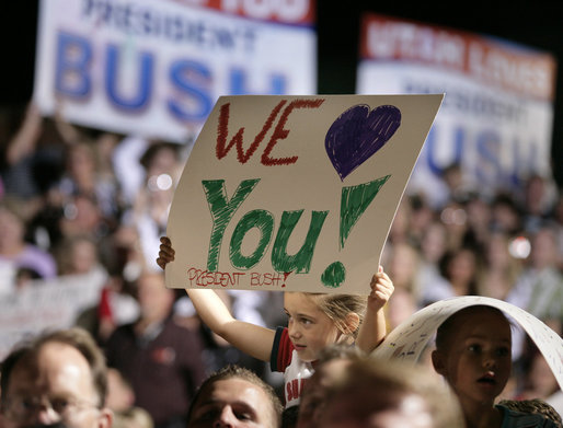 Nearly 2000 local residents and base personnel welcome President George W. Bush upon his arrival at the Utah Air National Guard in Salt Lake City, Utah, Wednesday, Aug. 30, 2006. White House photo by Eric Draper