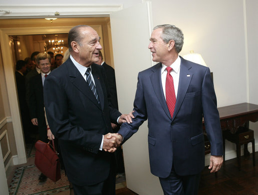 President George W. Bush meets with President Jacques Chirac of France Tuesday, Sept. 19, 2006, during the President's visit to New York City for the United Nations General Assembly. White House photo by Eric Draper