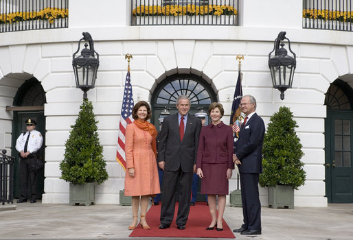 President George W. Bush and Laura Bush welcome Their Majesties King Carl XVI Gustaf and Queen Silvia of Sweden to the White House Monday, Oct. 23, 2006. White House photo by Shealah Craighead