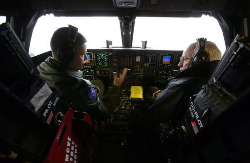 Vice President Dick Cheney sits inside the cockpit of a B-2 Stealth Bomber with pilot Capt. Luke Jayne during a visit to Whiteman Air Force Base in Missouri, Friday, October 27, 2006. While at Whiteman AFB the Vice President also participated in briefings and attended a rally with over 2,000 military troops and their families. White House photo by David Bohrer