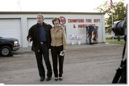 President George W. Bush speaks to the press after he and Laura Bush voted at the Crawford Fire Station in Crawford, Texas, Tuesday, Nov. 7, 2006. White House photo by Eric Draper