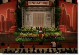 President George W. Bush delivers remarks at the National University of Singapore Centre for the Arts Thursday, November 16, 2006.  White House photo by Shealah Craighead