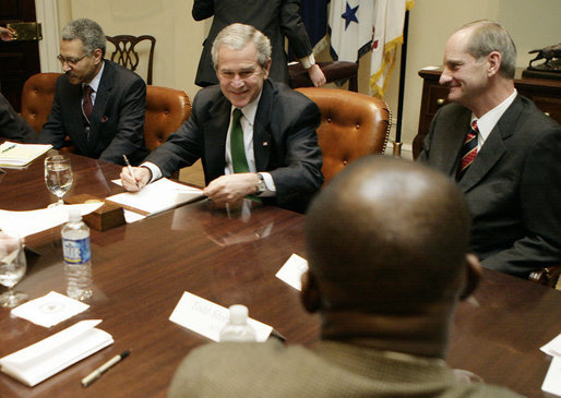 President George W. Bush meets with members of the nation’s health insurance industry Tuesday, Feb. 20, 2007 in the Roosevelt Room at the White House, to discuss the effect of the President’s health care proposals on the individual health insurance market. White House photo by Eric Draper