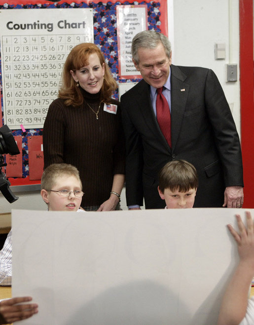 President George W. Bush meets with teacher Teri Sanders and students of her fifth grade U.S. History class at the Silver Street Elementary School in New Albany, Ind., Friday, March 2, 2007. White House photo by Eric Draper