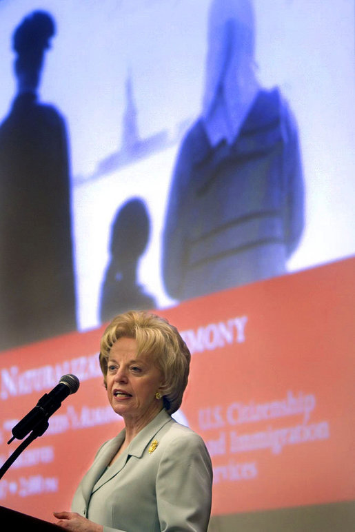 Mrs. Lynne Cheney addresses a group of naturalized American citizens during a special naturalization ceremony at the National Archives Tuesday, April 17, 2007, in Washington, D.C. 