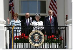 President George W. Bush and Mrs. Laura Bush wave to an audience of 7,000 guests during the Arrival Ceremony for Her Majesty Queen Elizabeth II and His Royal Highness The Prince Philip Duke of Edinburgh Monday, May 7, 2007, on the South Lawn.  White House photo by David Bohrer