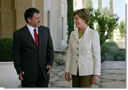 Mrs. Laura Bush is received by His Majesty King Abdullah II at Beit al Urdun Thursday, Oct. 25, 2007, in Amman, Jordan. White House photo by Shealah Craighead