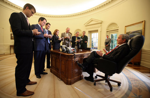 President George W. Bush meets in the Oval Office Thursday morning, Nov. 1, 2007, with members of the White House Press Corps with whom he gave a quick preview of his remarks on the Global War on Terror that later were delivered to the Heritage Foundation in Washington, D.C. White House photo by Joyce N. Boghosian