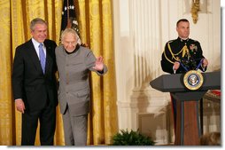 President George W. Bush presents the 2007 National Medal of the Arts to painter Andrew Wyeth Thursday, Nov. 15, 2007, in the East Room. White House photo by Eric Draper